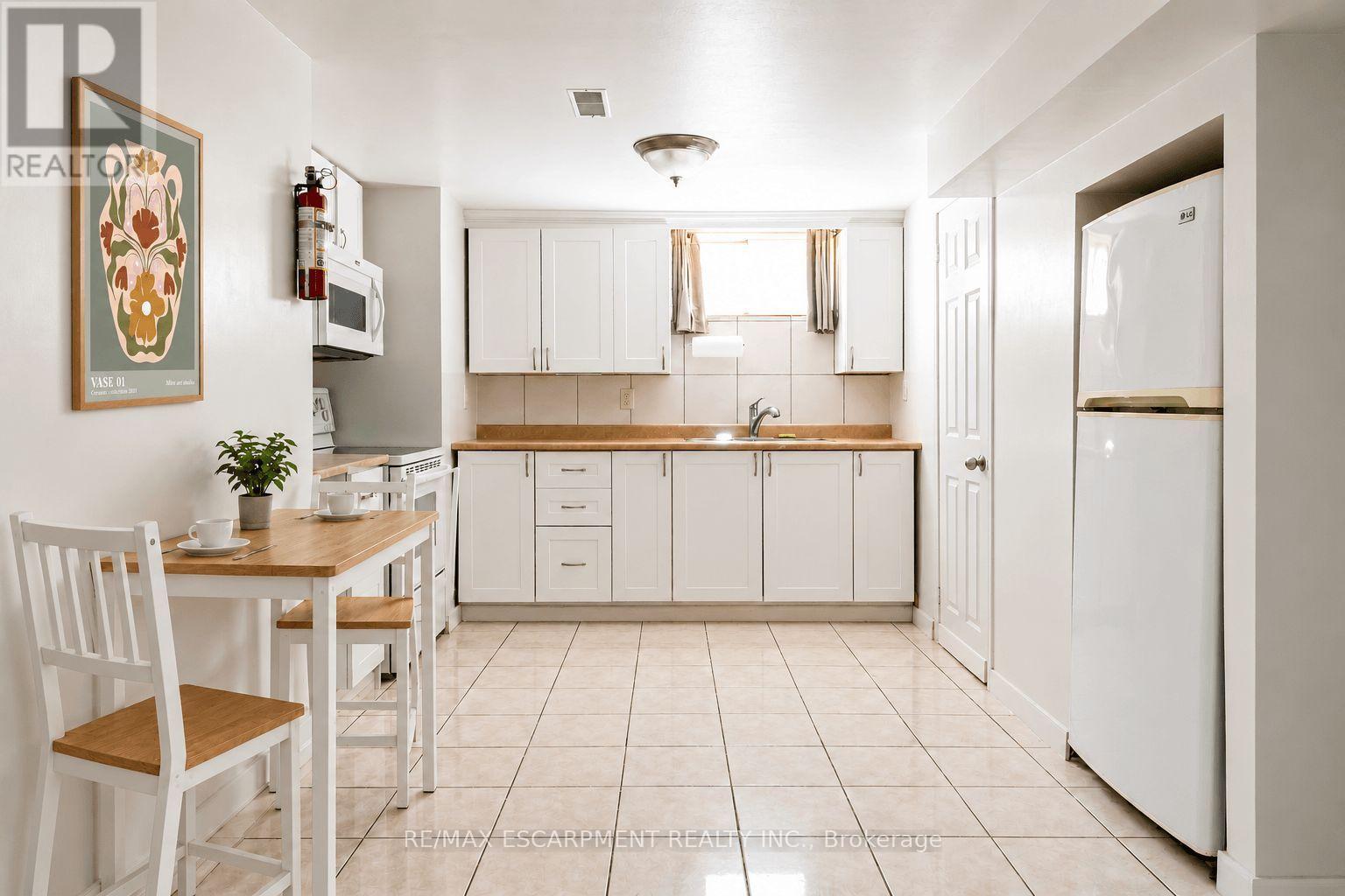 548 Beach Road Property Photo 27
