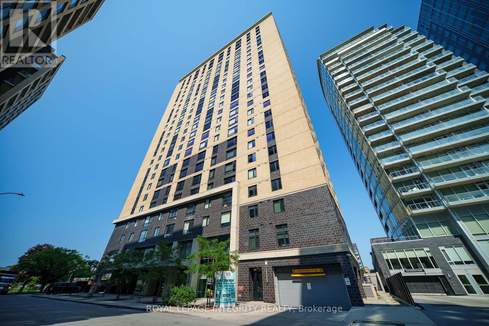 2503 - 105 CHAMPAGNE AVENUE S Property Photo 1