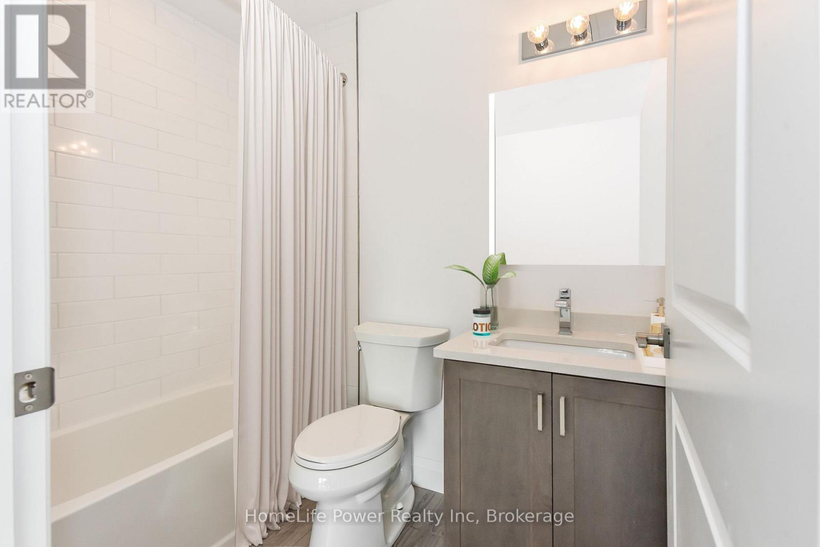 304 - 180 Northumberland Street Property Photo 2