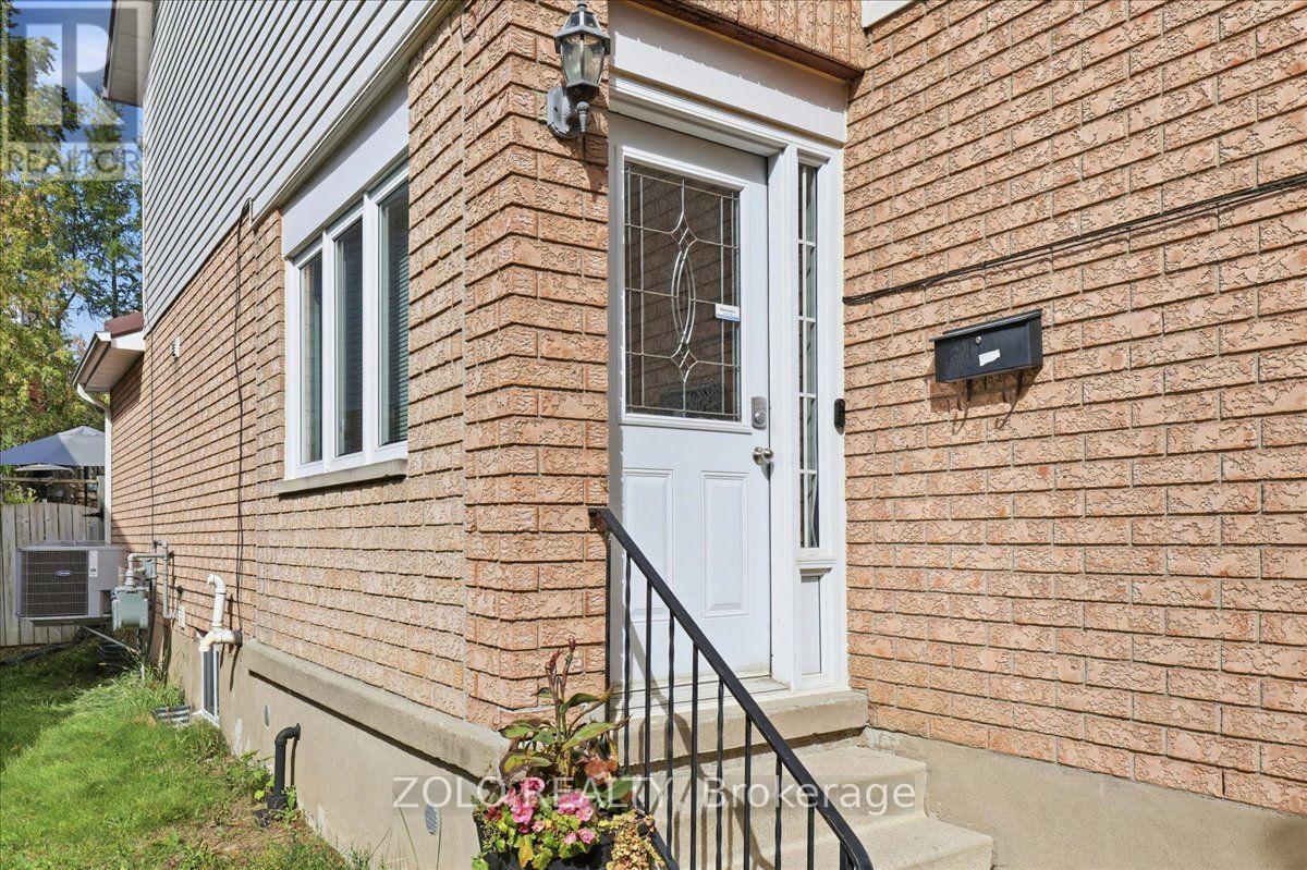 401 Hidden Creek Drive Property Photo 3