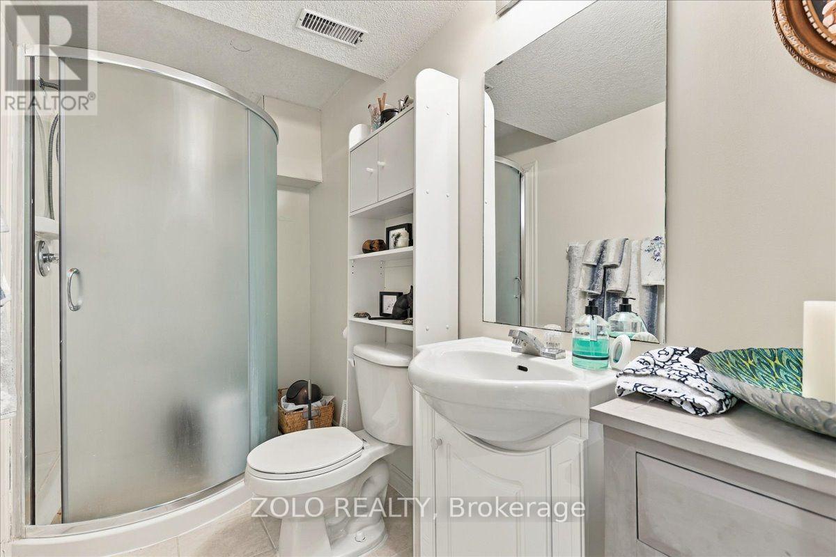 401 Hidden Creek Drive Property Photo 34