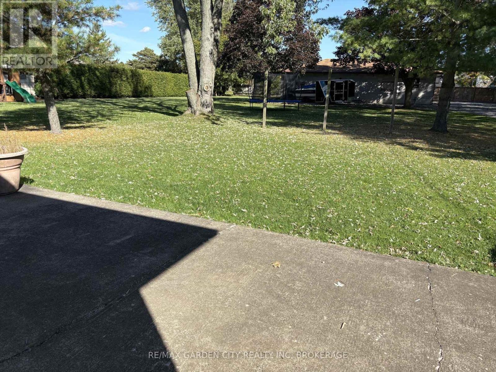 Lower - 44 Valencourt Drive Property Photo 17