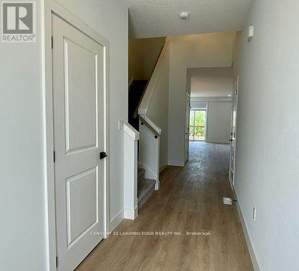 23 - 1870 Aldersbrook Gate Property Photo 2