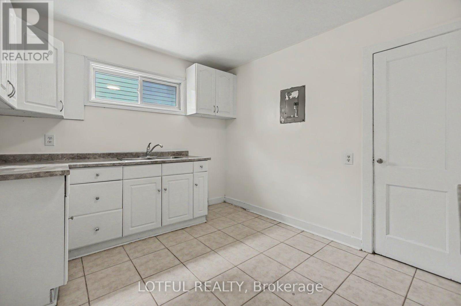 118 Marier Avenue Property Photo 4