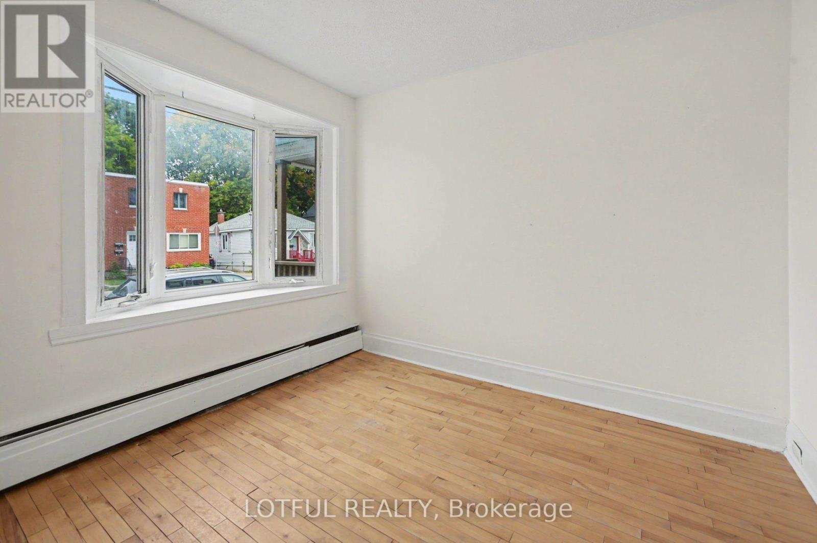 118 Marier Avenue Property Photo 10