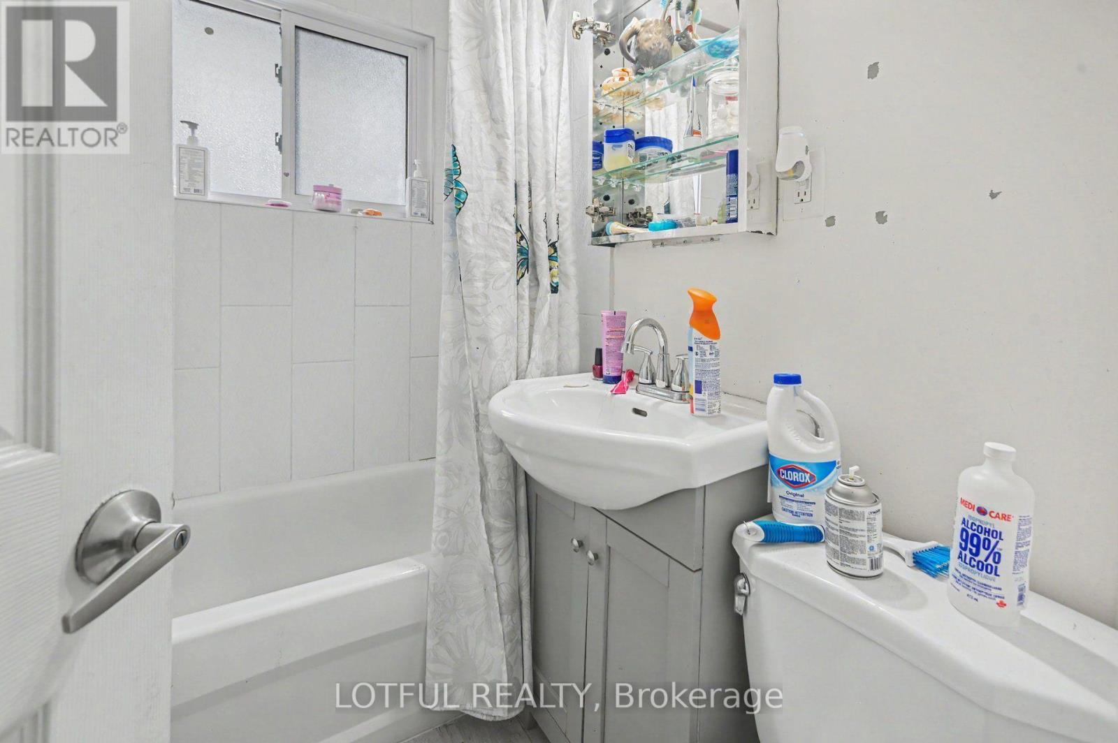 118 Marier Avenue Property Photo 36