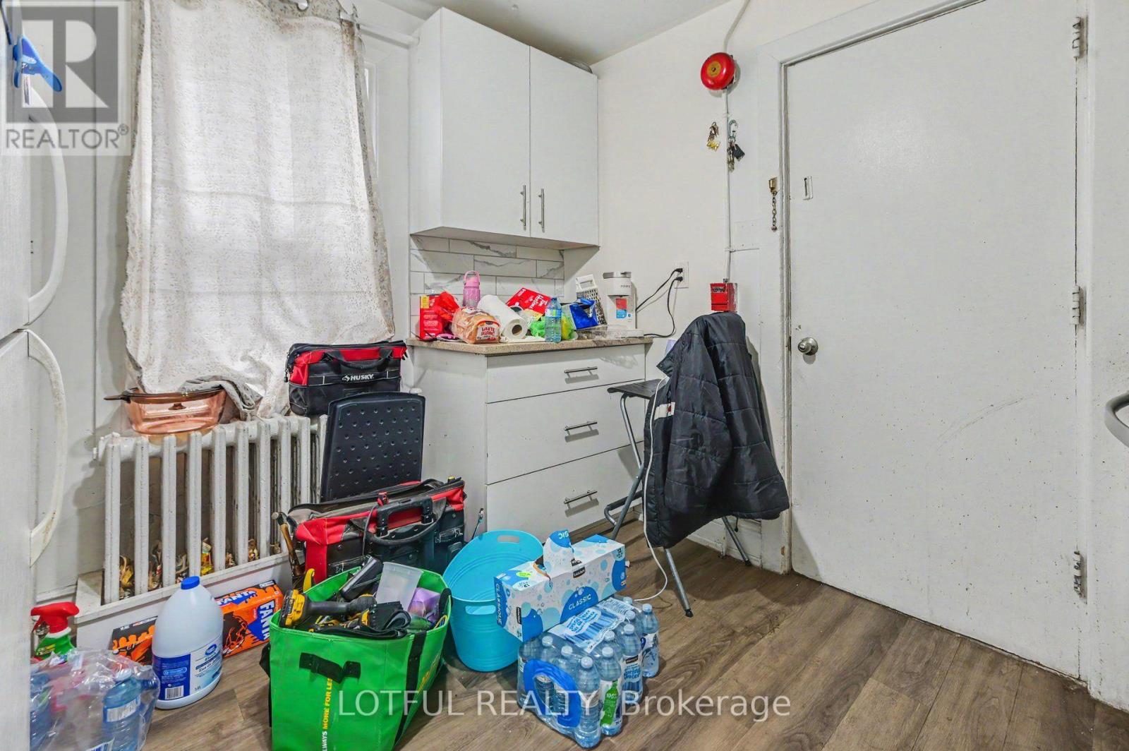 118 Marier Avenue Property Photo 37