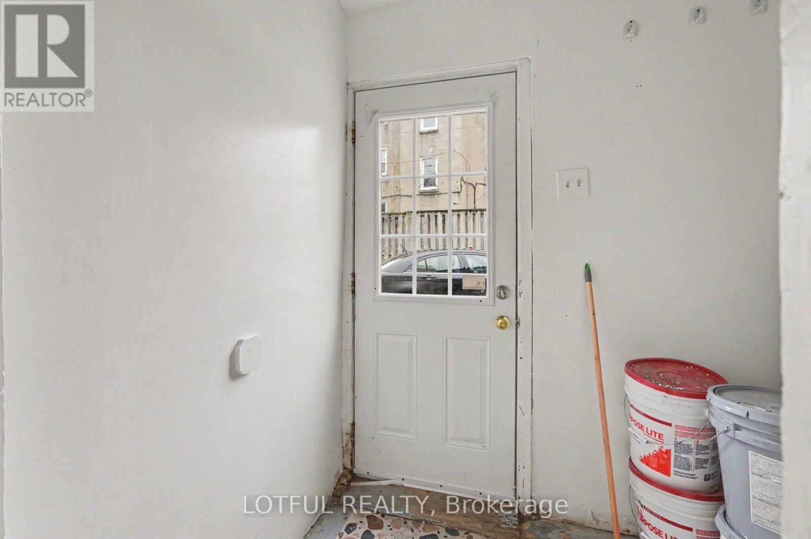 118 Marier Avenue Property Photo 3