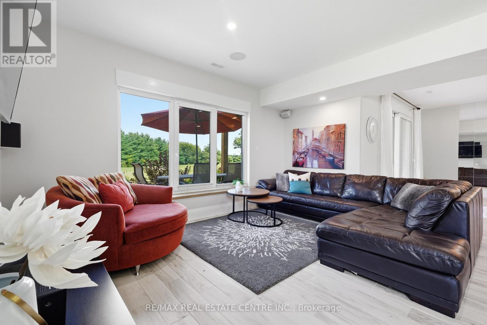 7 - 670 Bishopsgate Road Property Photo 35