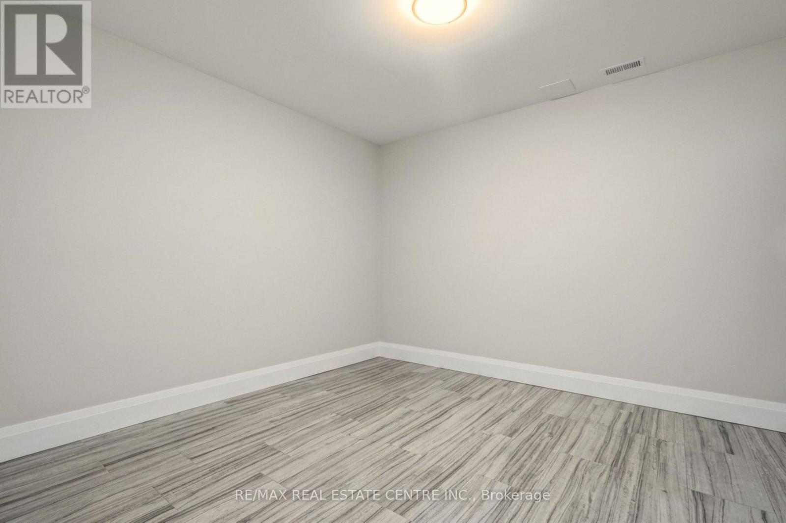 7 - 670 Bishopsgate Road Property Photo 40