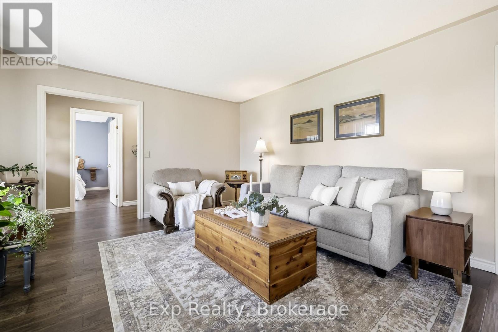 7402 Byers Road Property Photo 11