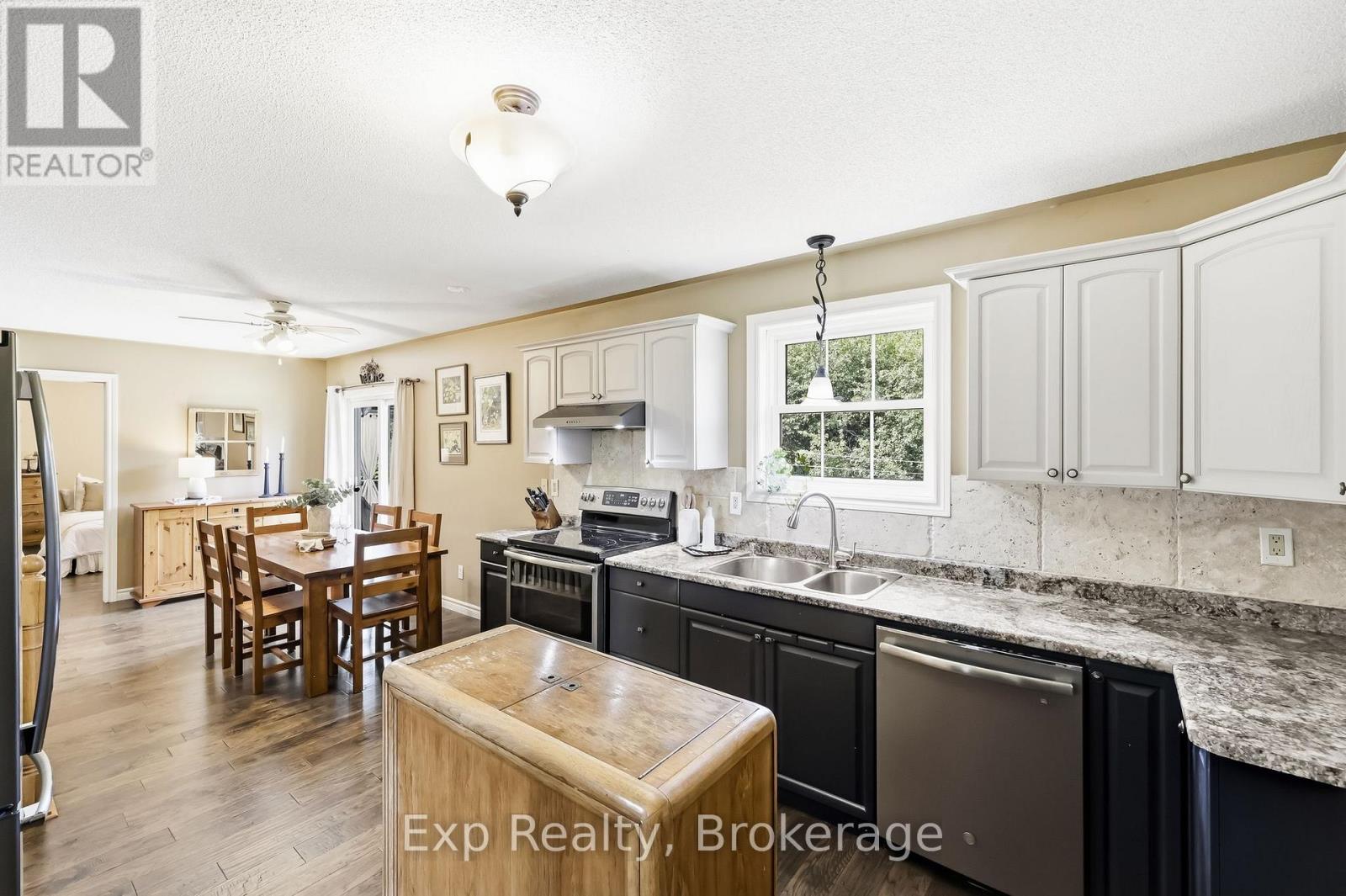 7402 Byers Road Property Photo 14