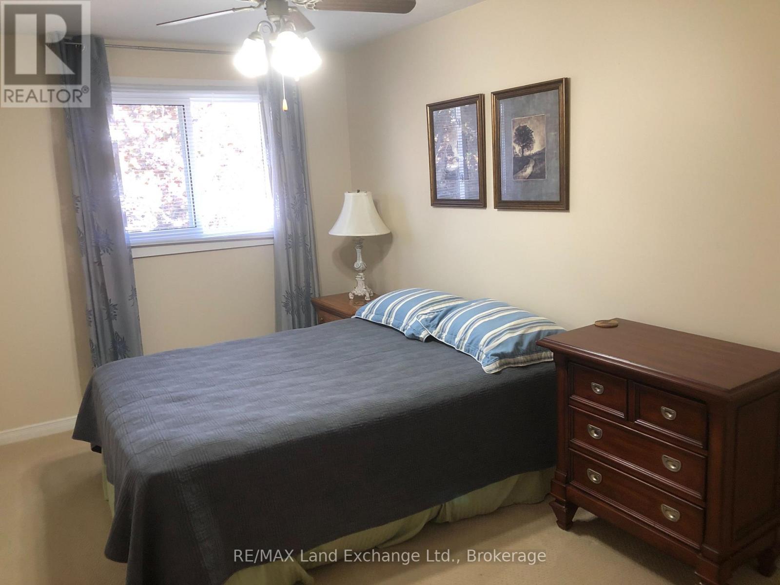 1079 Huron Terrace Property Photo 16
