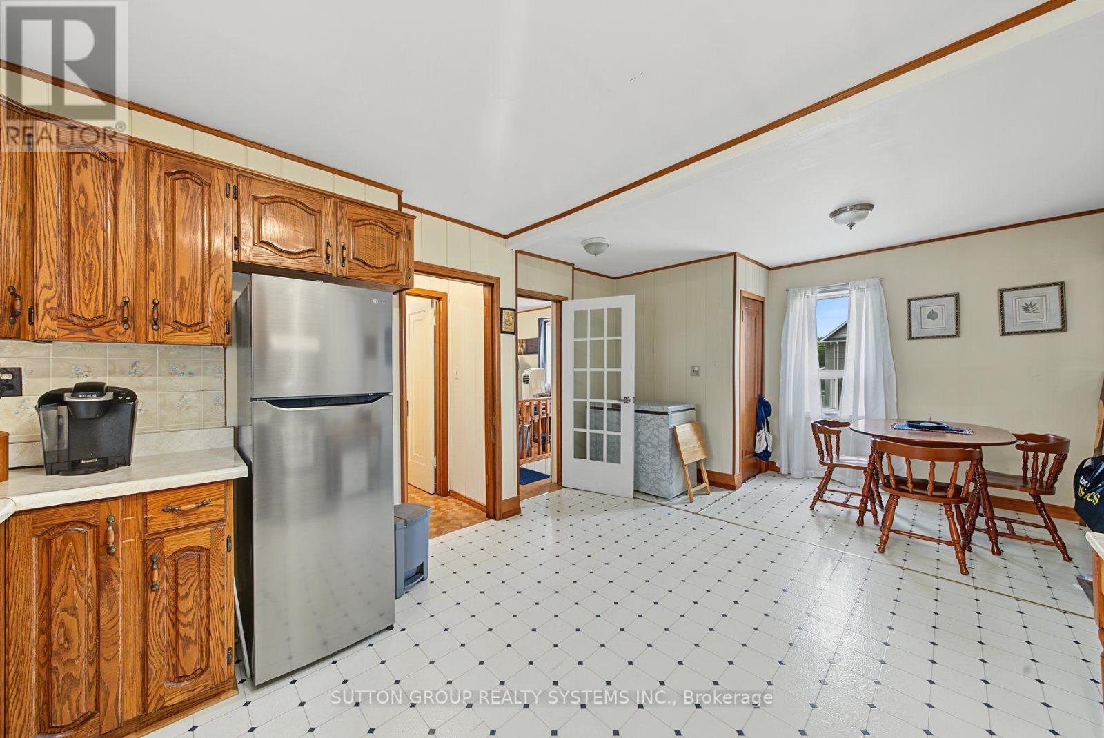 5075 Bridge Street Property Photo 17