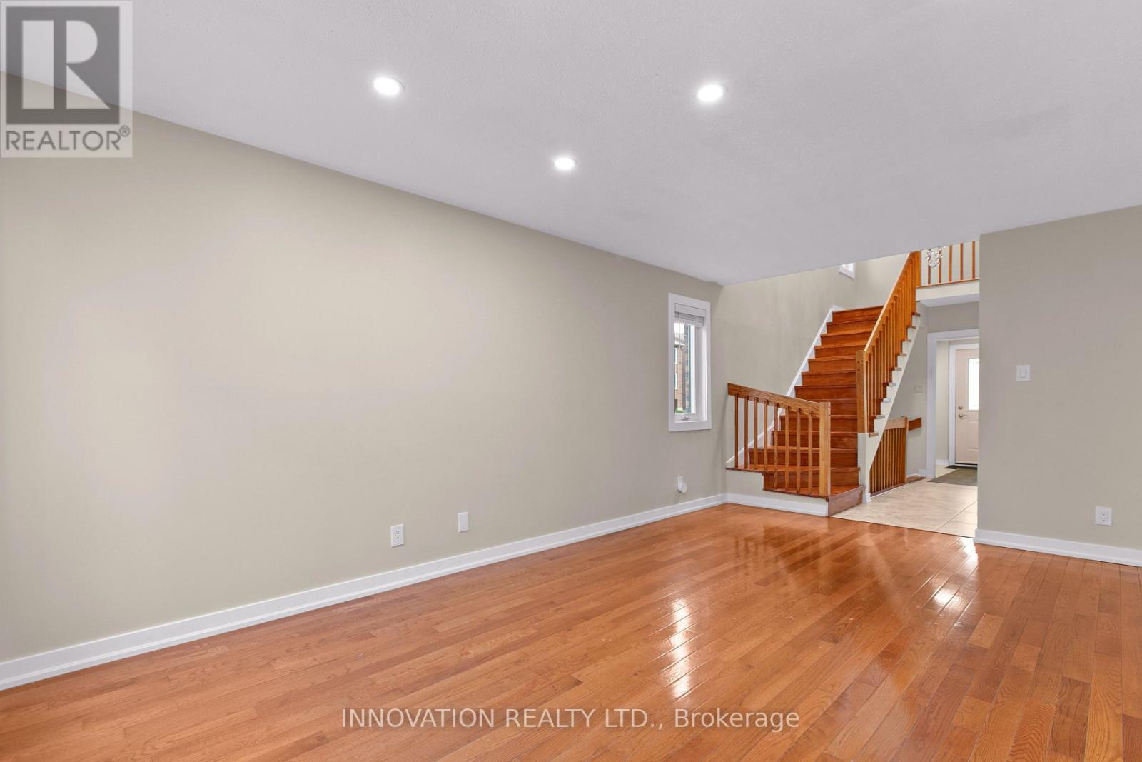 2 Hackett Street Property Photo 5