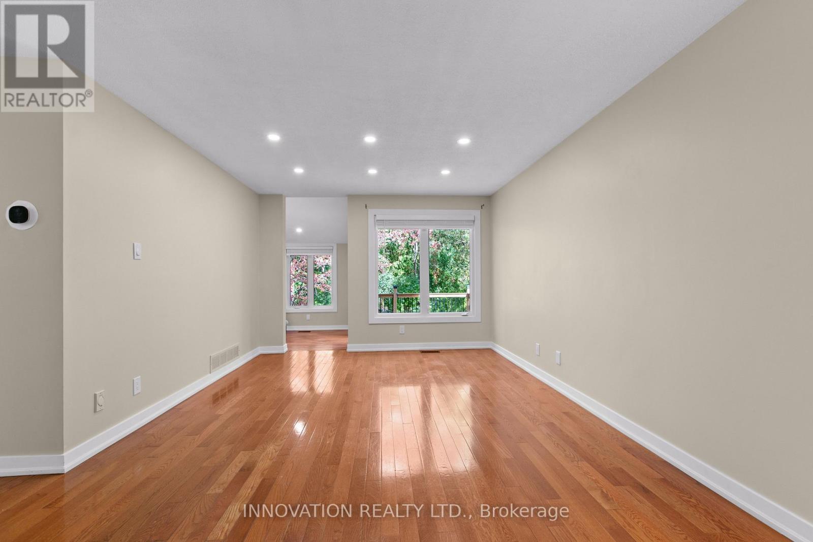 2 Hackett Street Property Photo 7