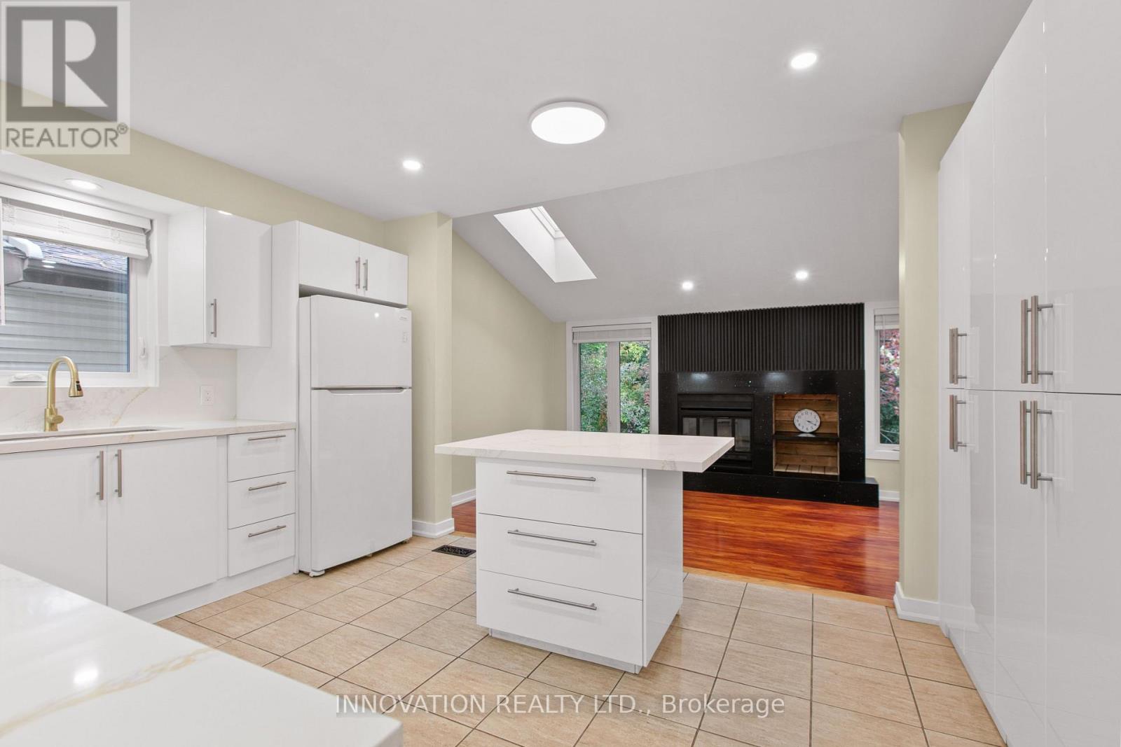 2 Hackett Street Property Photo 10