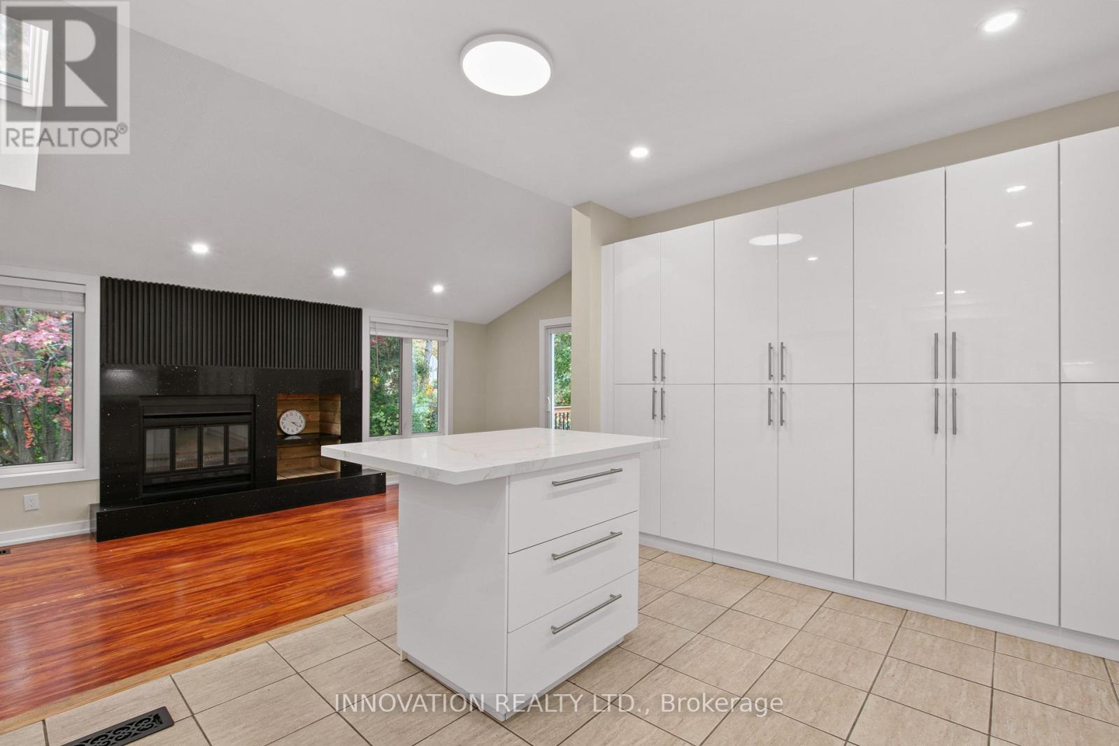2 Hackett Street Property Photo 13