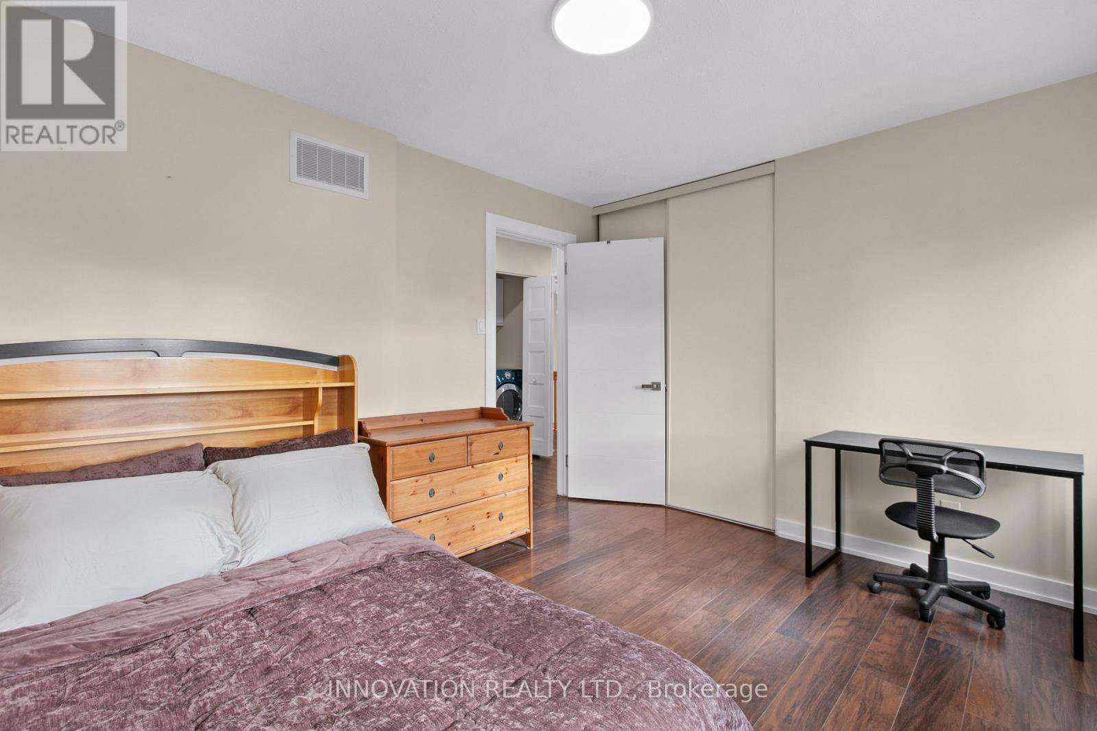 2 Hackett Street Property Photo 26