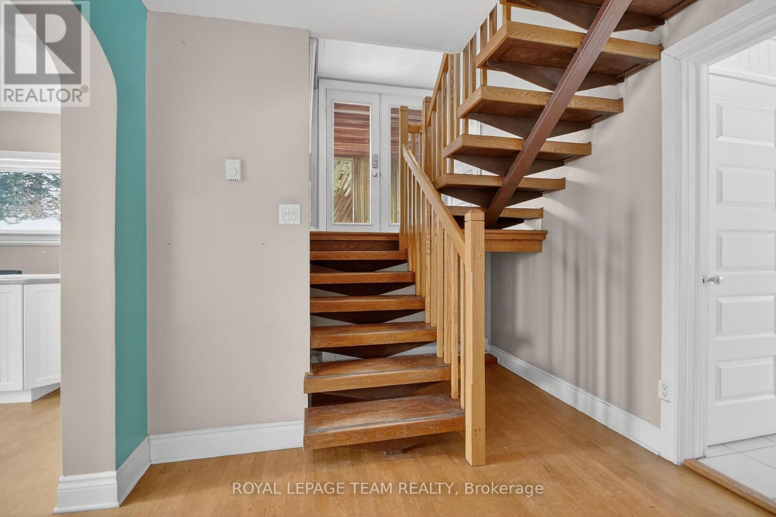 5965 Rideau Valley Drive N Property Photo 4