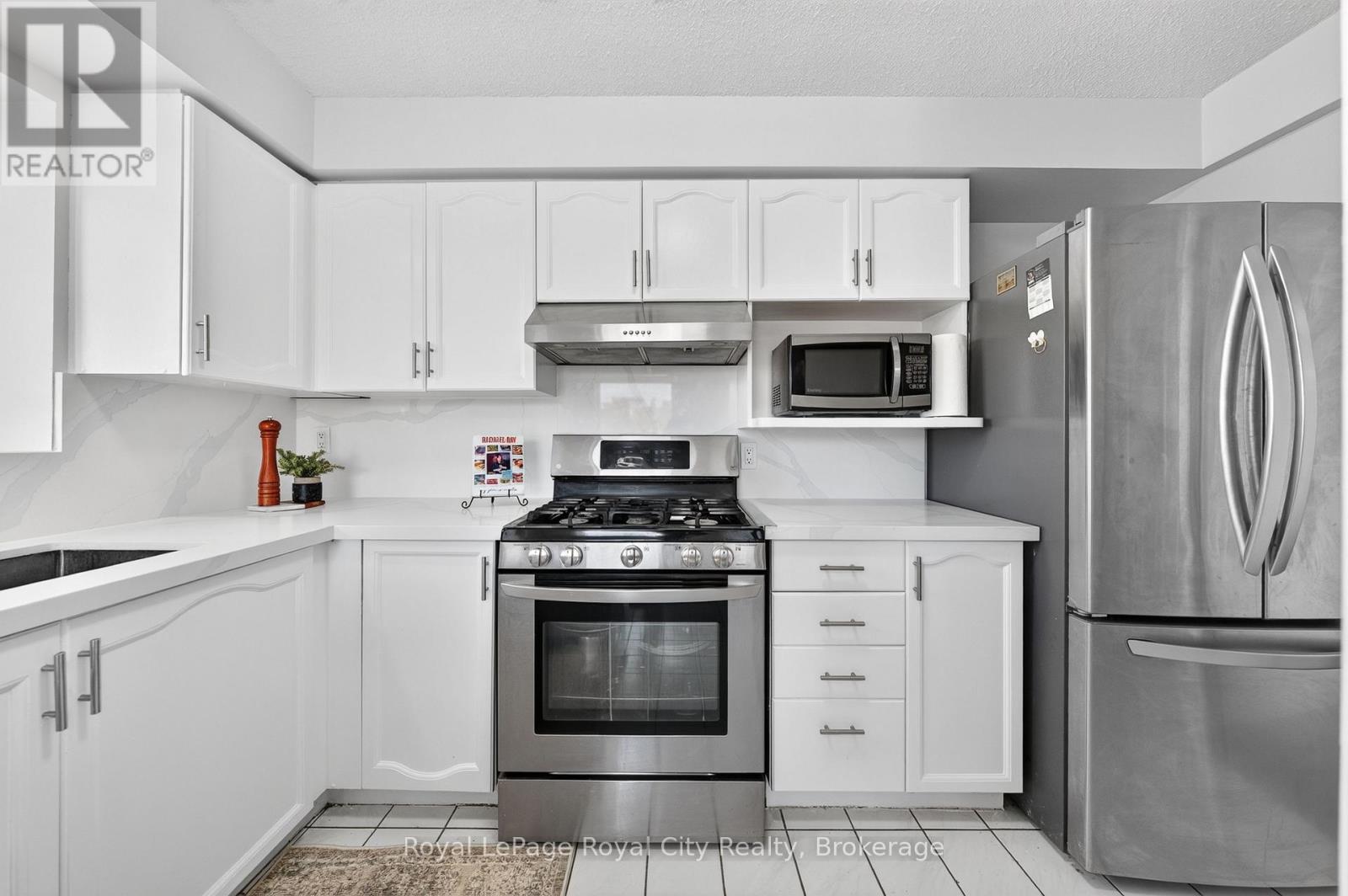 701 - 281 Bristol Street Property Photo 14