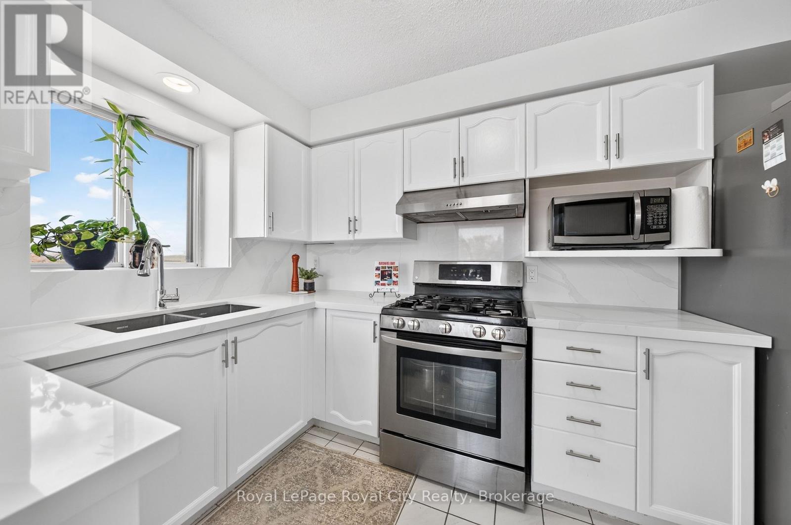 701 - 281 Bristol Street Property Photo 15