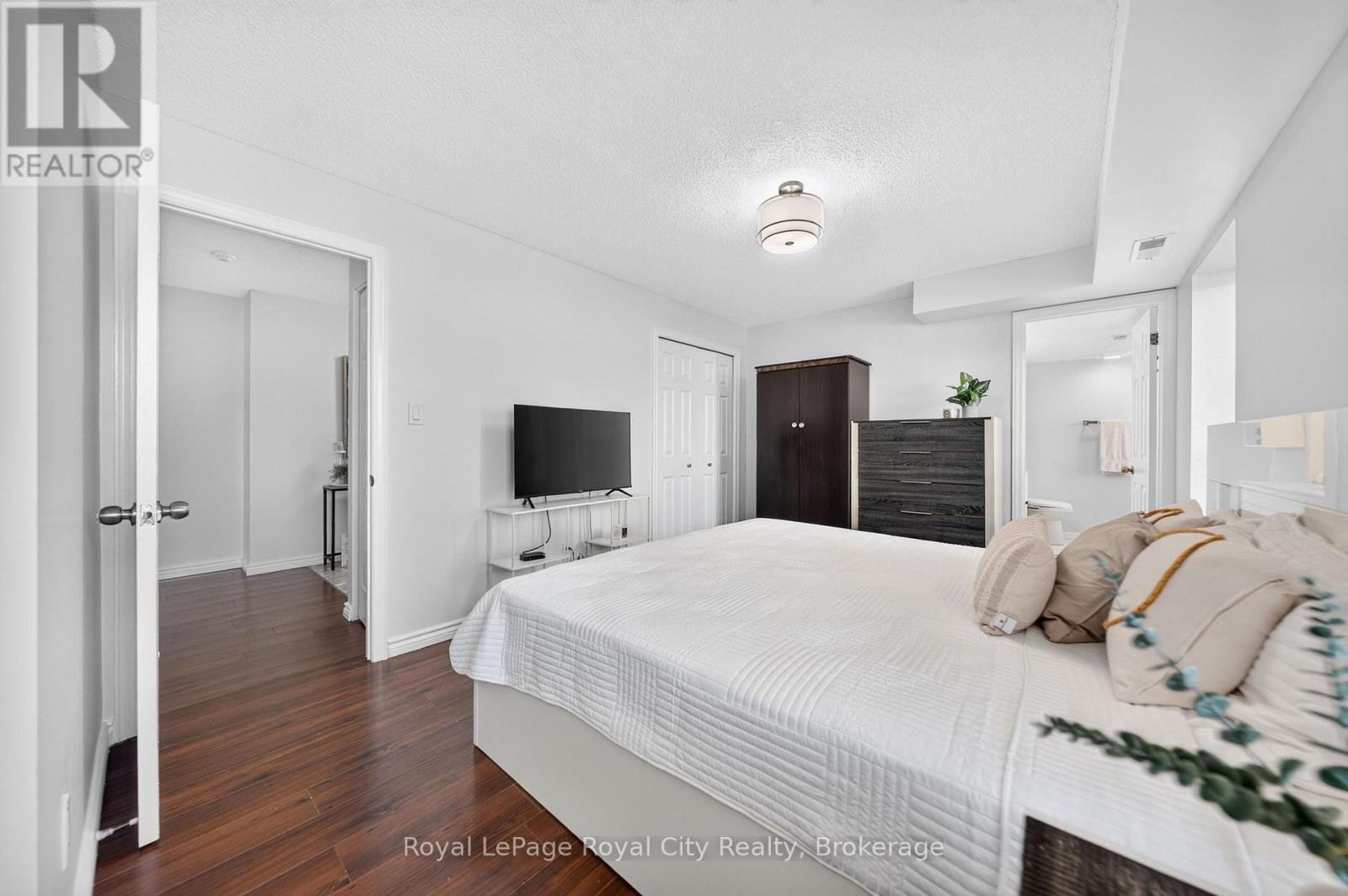 701 - 281 Bristol Street Property Photo 30