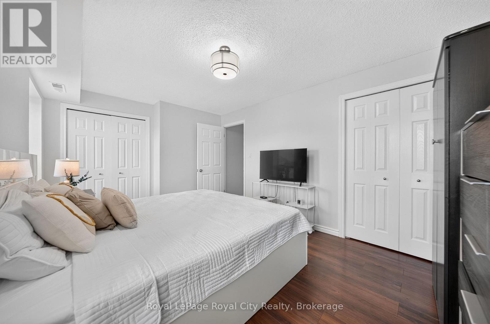 701 - 281 Bristol Street Property Photo 31