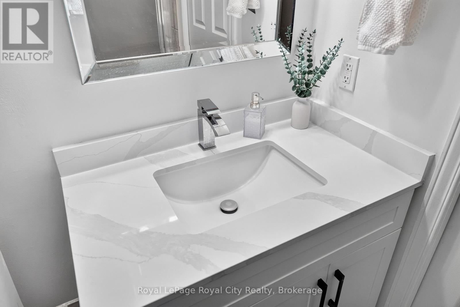 701 - 281 Bristol Street Property Photo 40