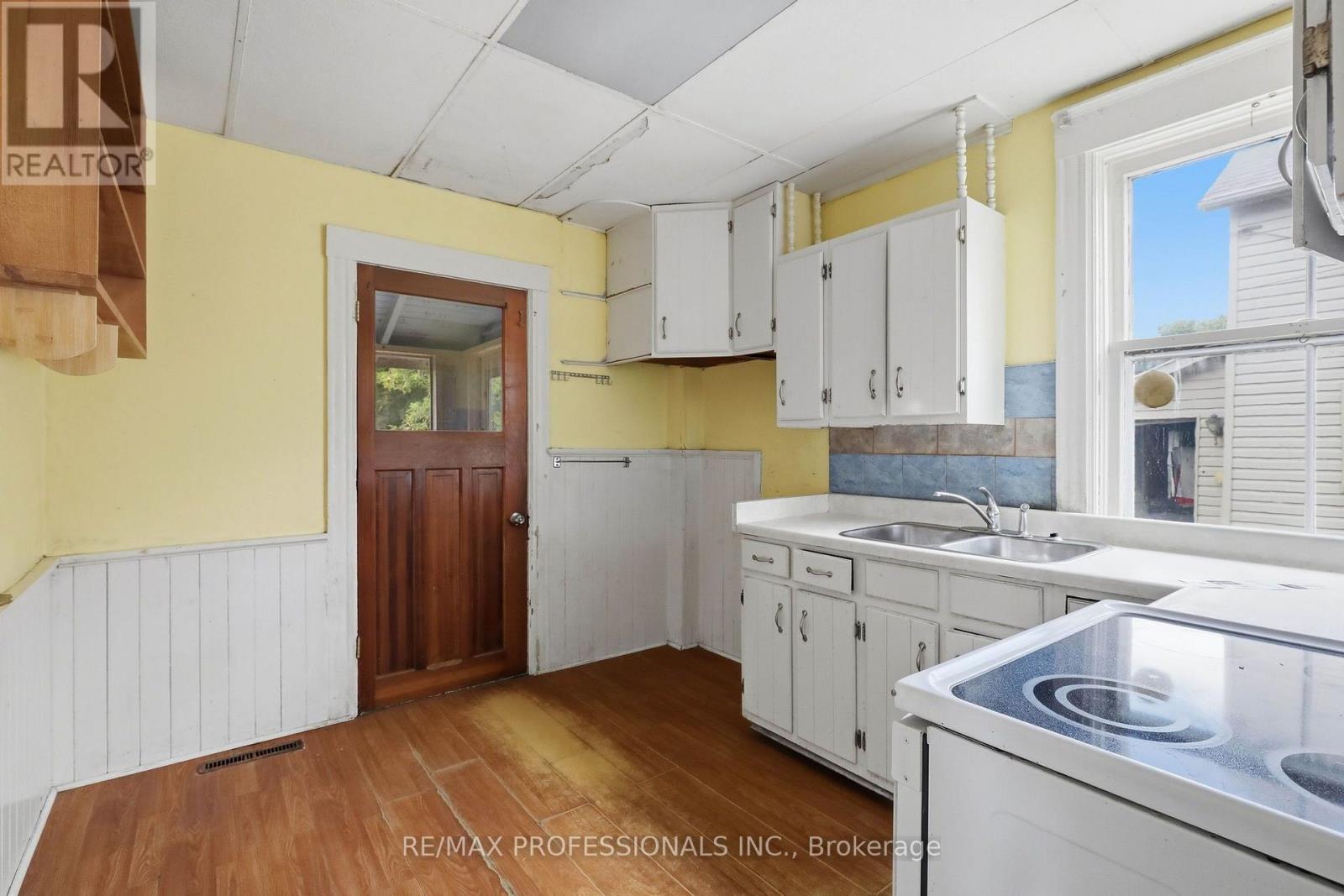 26 Arthur Avenue Property Photo 18