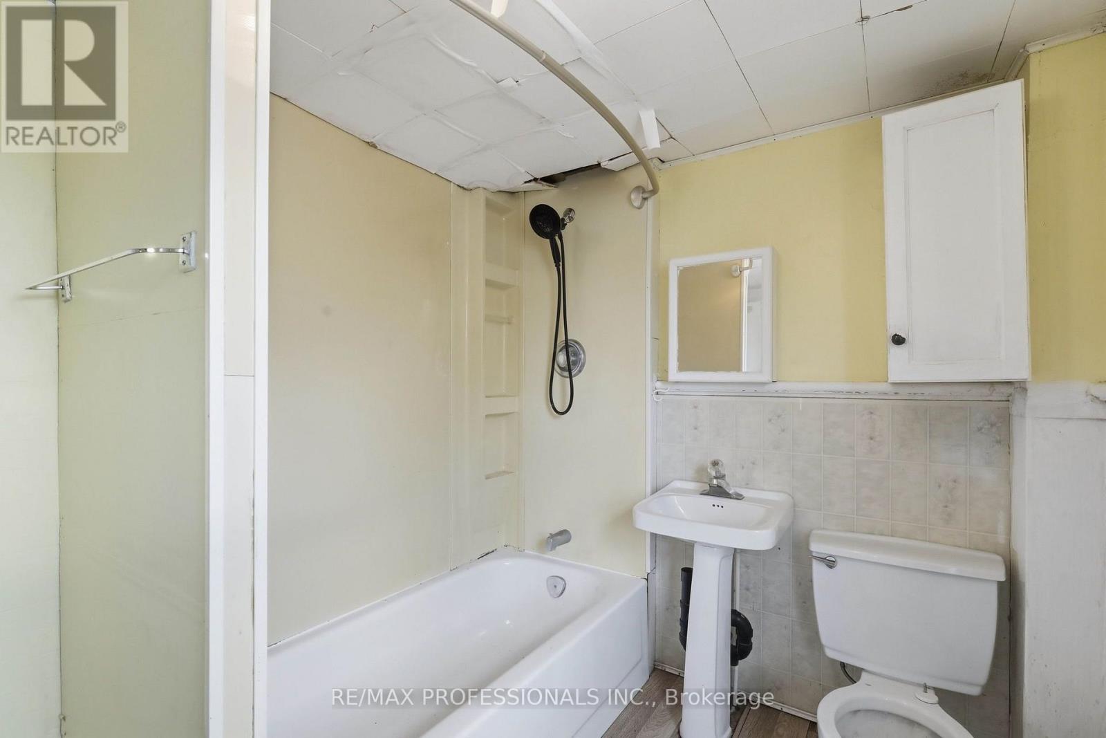 26 Arthur Avenue Property Photo 21