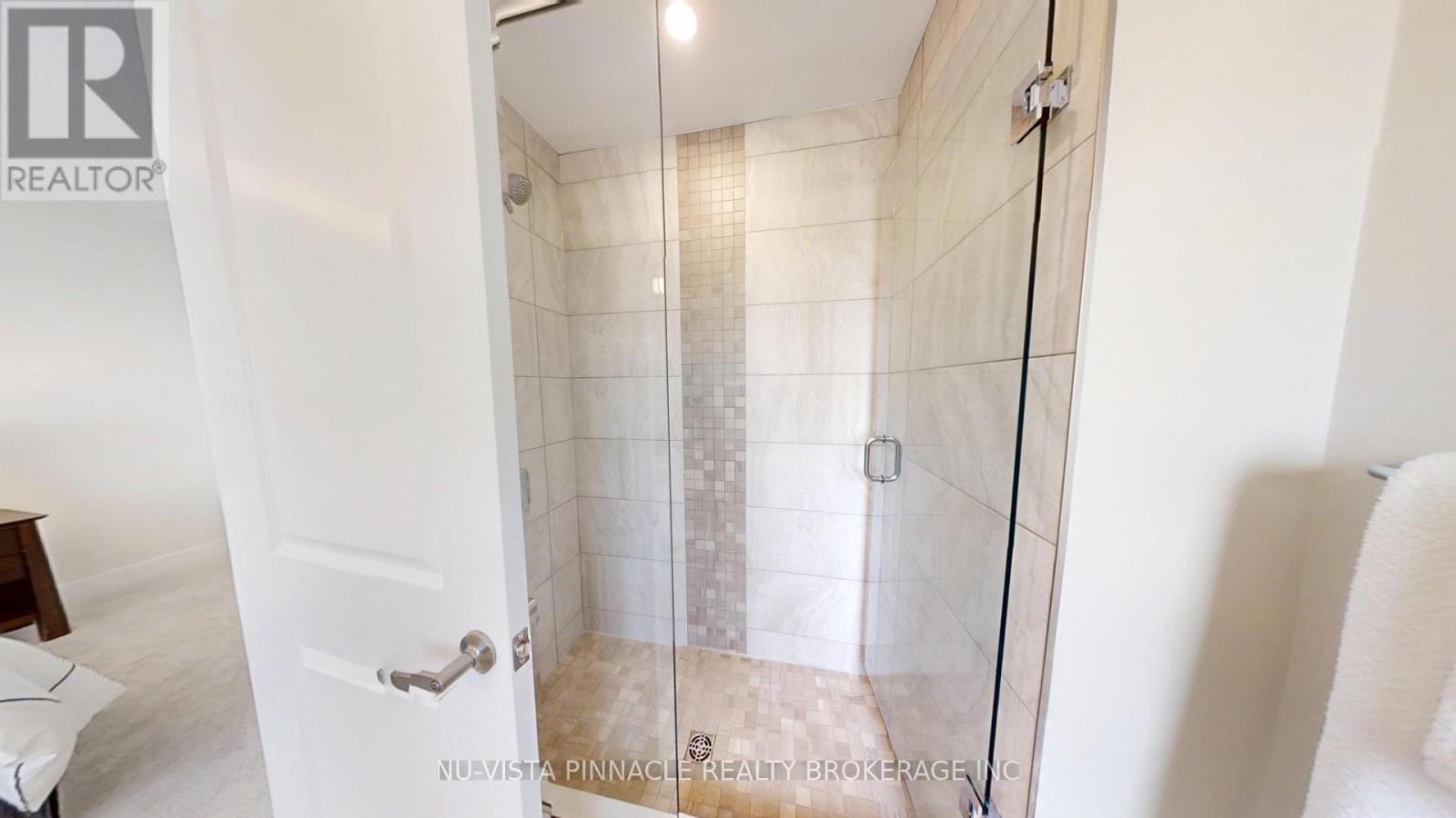 22 - 1870 Evans Boulevard Property Photo 13