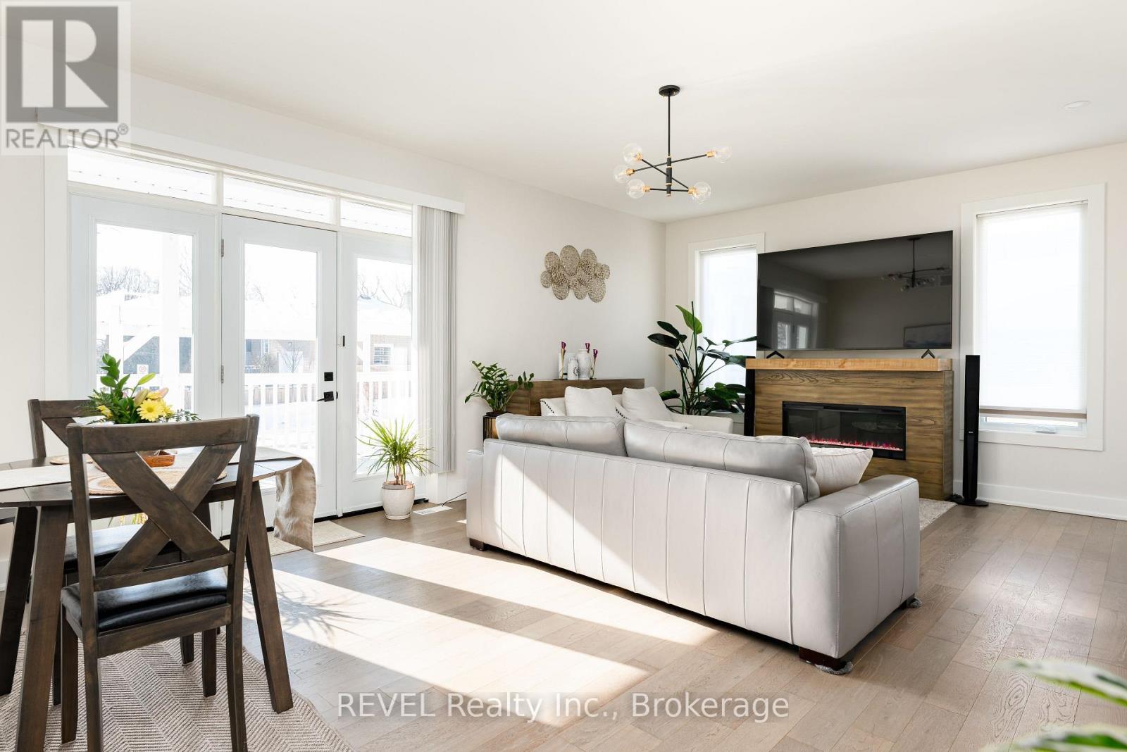 1 Princeton Common Street Property Photo 6