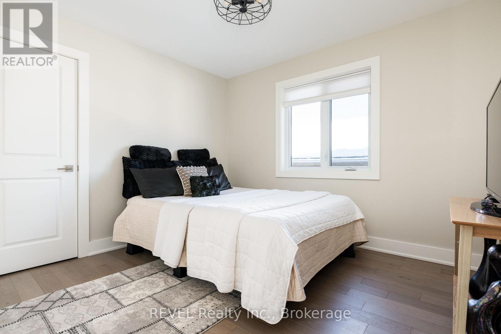 1 Princeton Common Street Property Photo 28