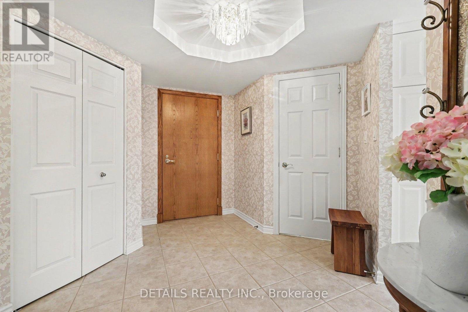 1d - 61 Robson Court Property Photo 5
