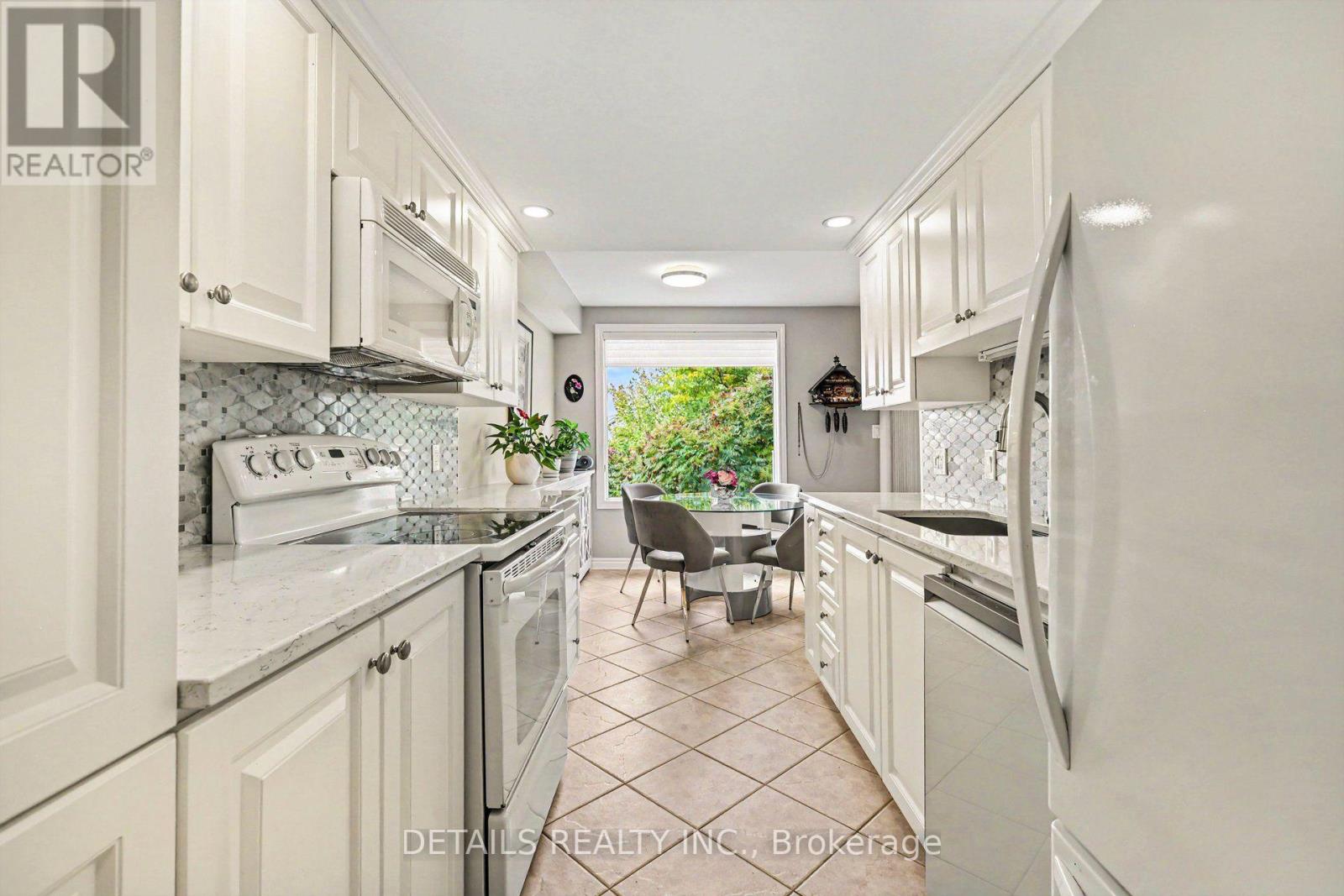 1d - 61 Robson Court Property Photo 15