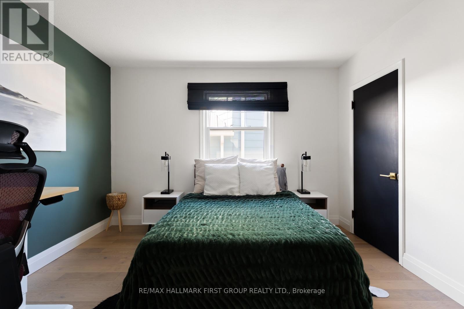 31 Harcourt Street Property Photo 5