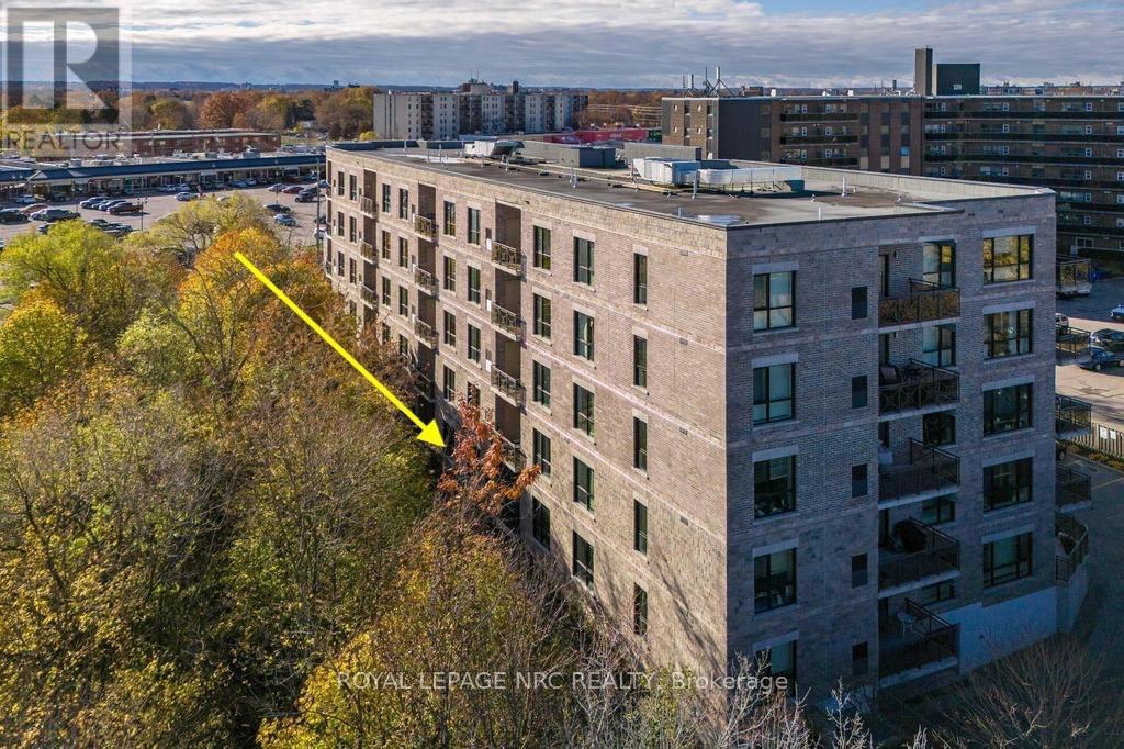 103 - 379 SCOTT STREET Property Photo 1