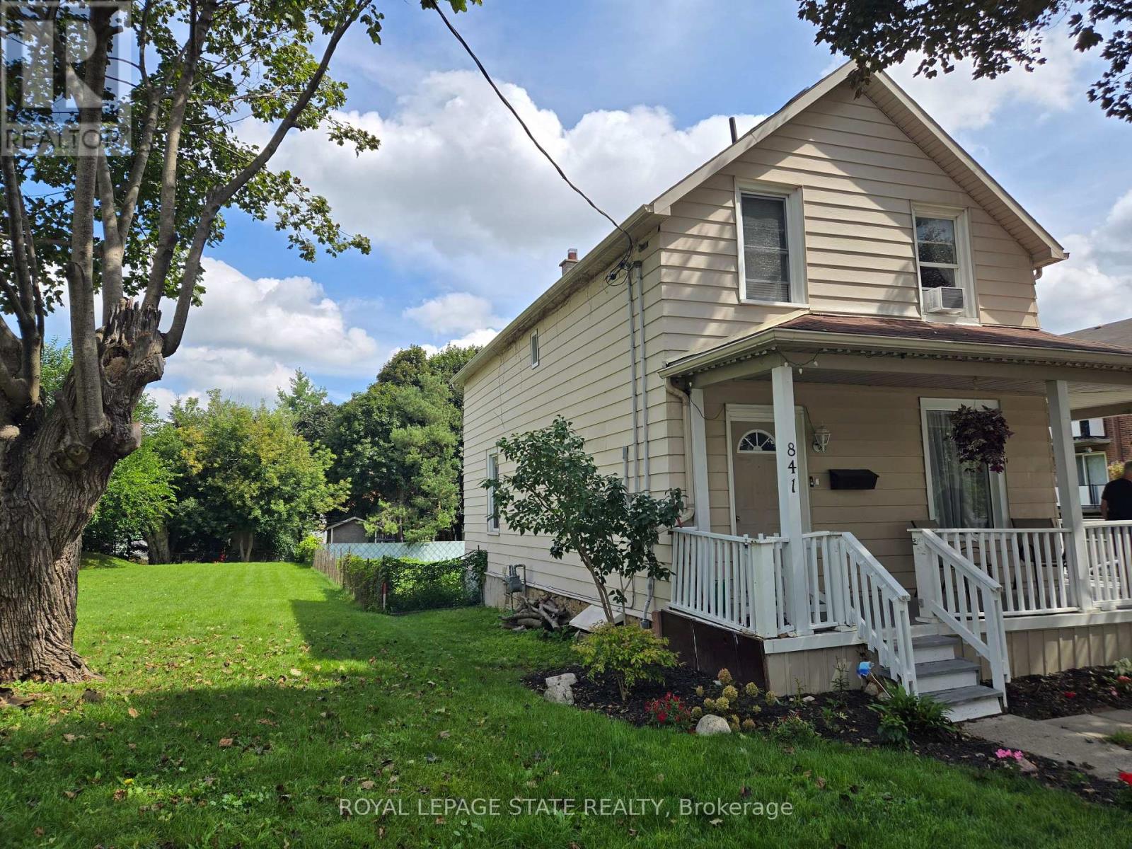 841 Duke Street Property Photo 4
