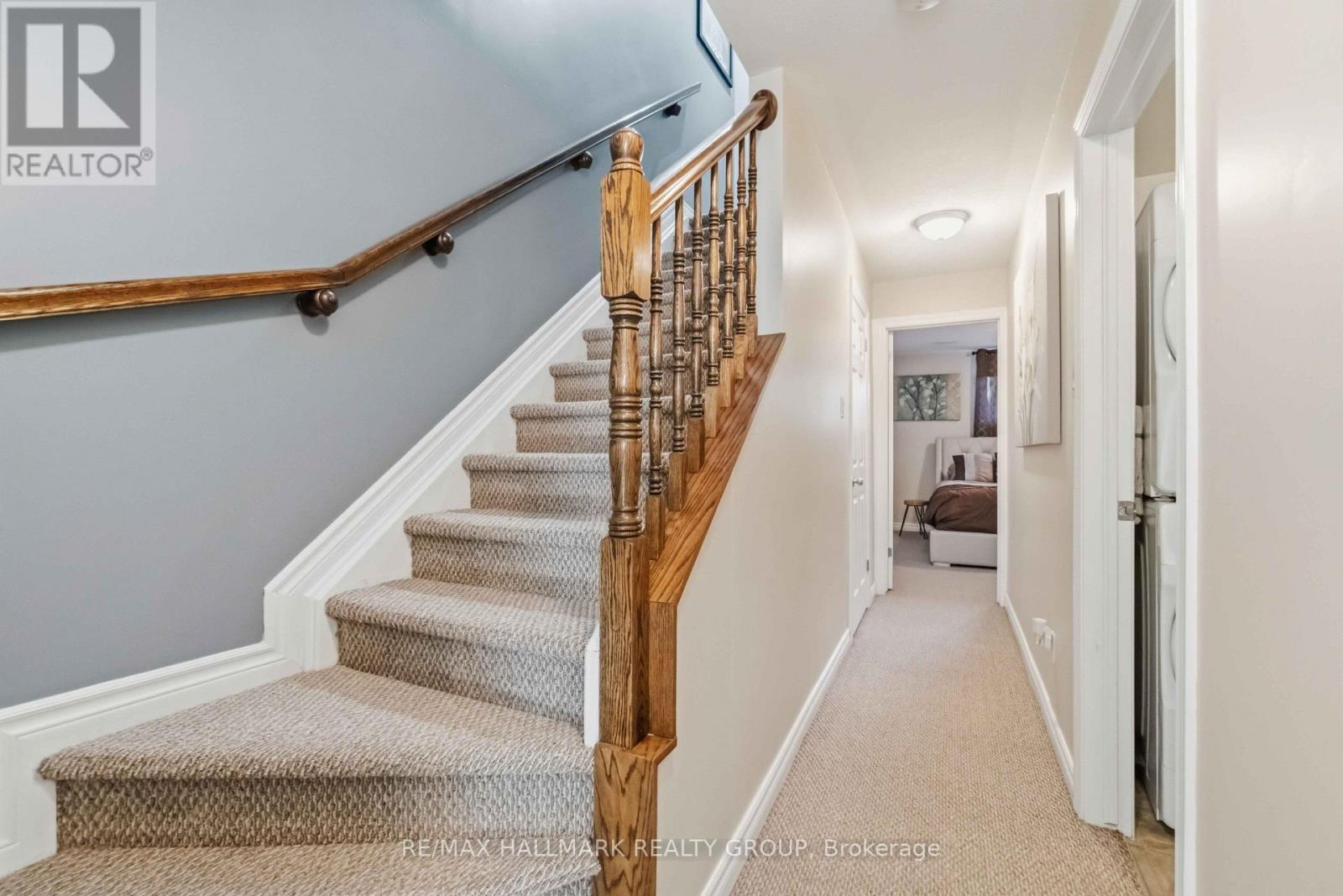 8 - 562 Lakeridge Drive Property Photo 22