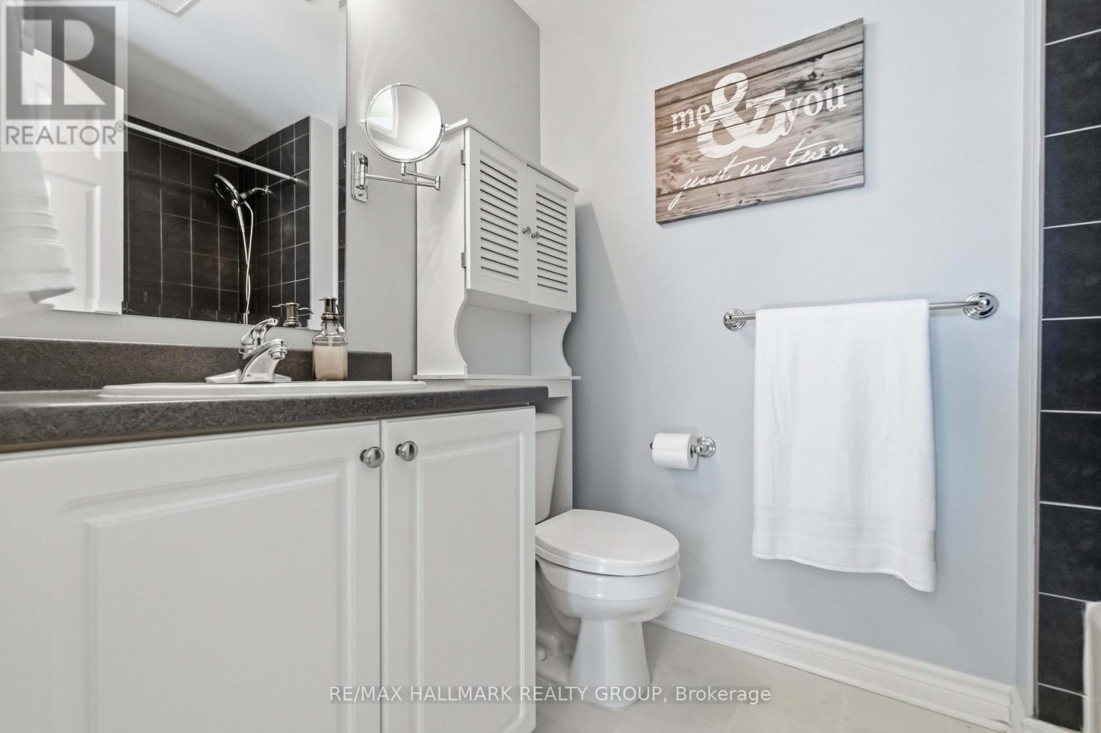 8 - 562 Lakeridge Drive Property Photo 32