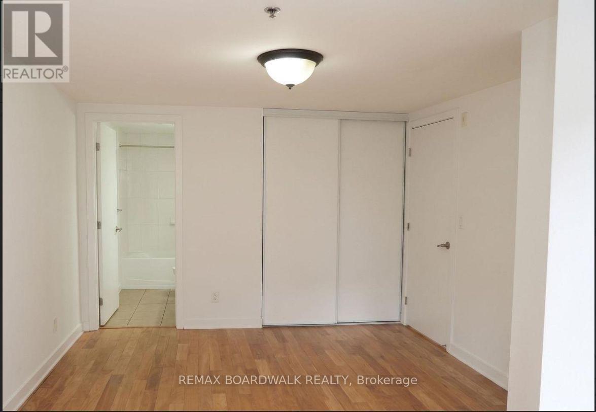 209 - 458d King Edward Avenue Property Photo 9