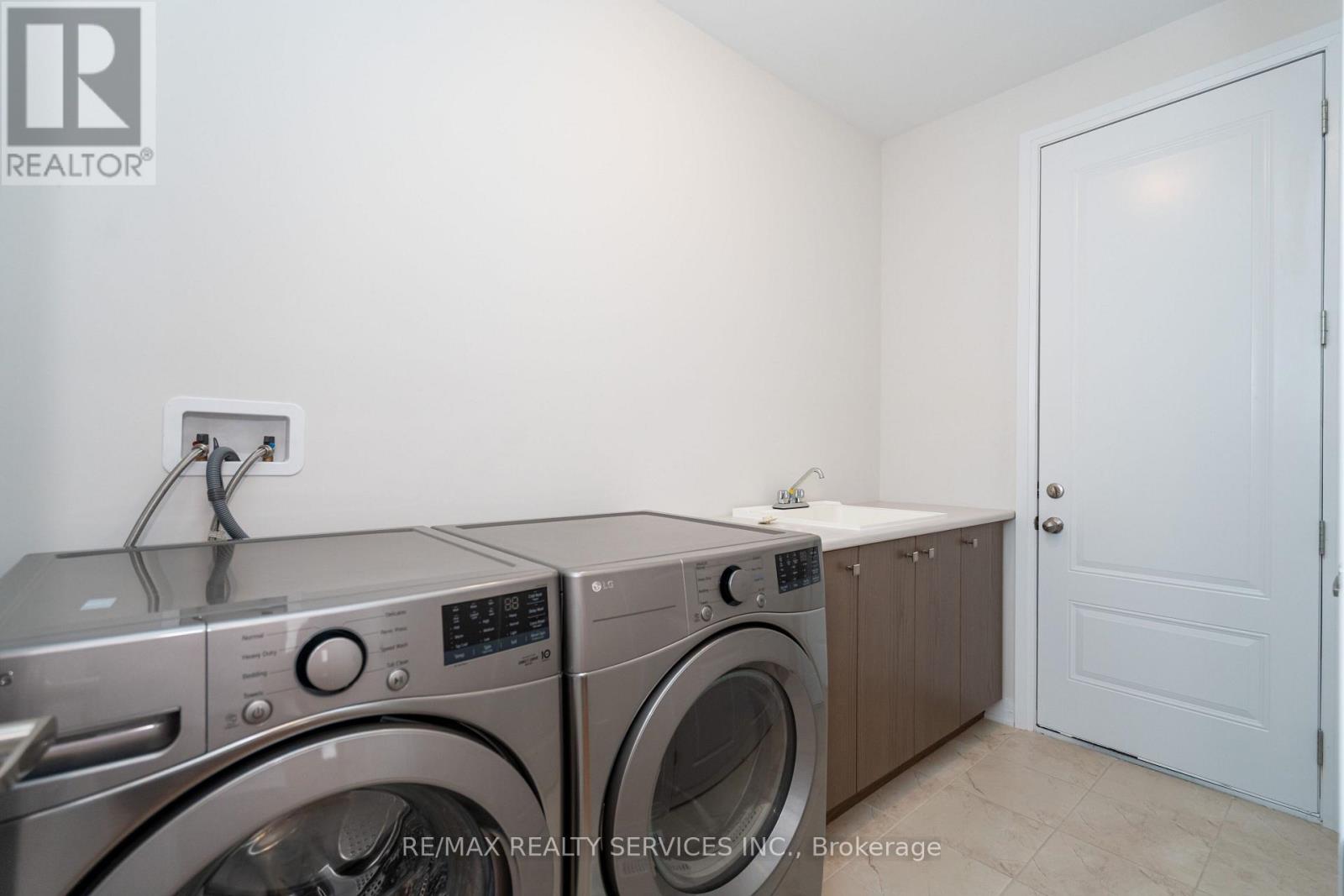 269 Dingman Street Property Photo 17