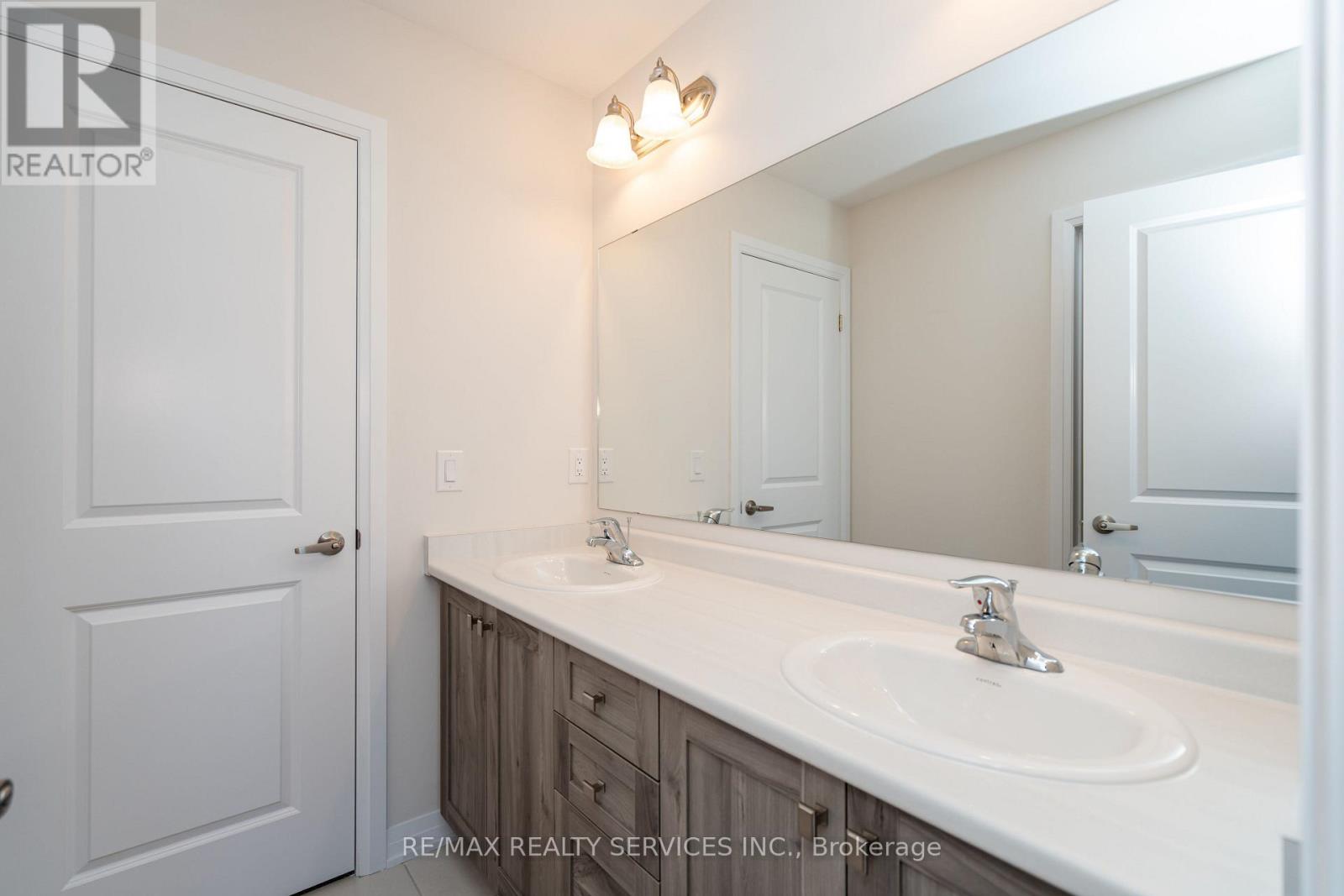 269 Dingman Street Property Photo 25