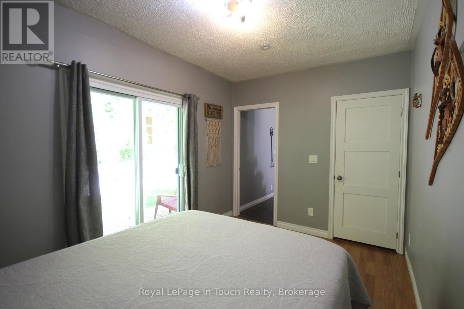 18 Shady Glen Lane Property Photo 16
