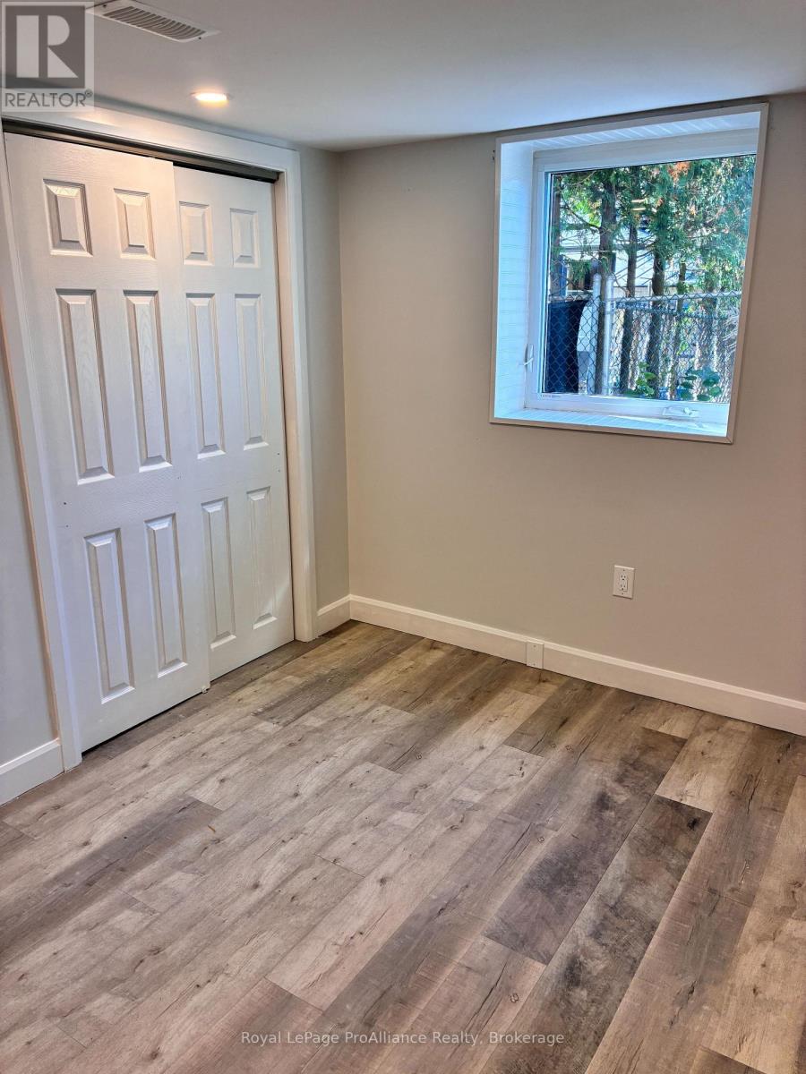 B - 44 North Park Gardens Property Photo 8