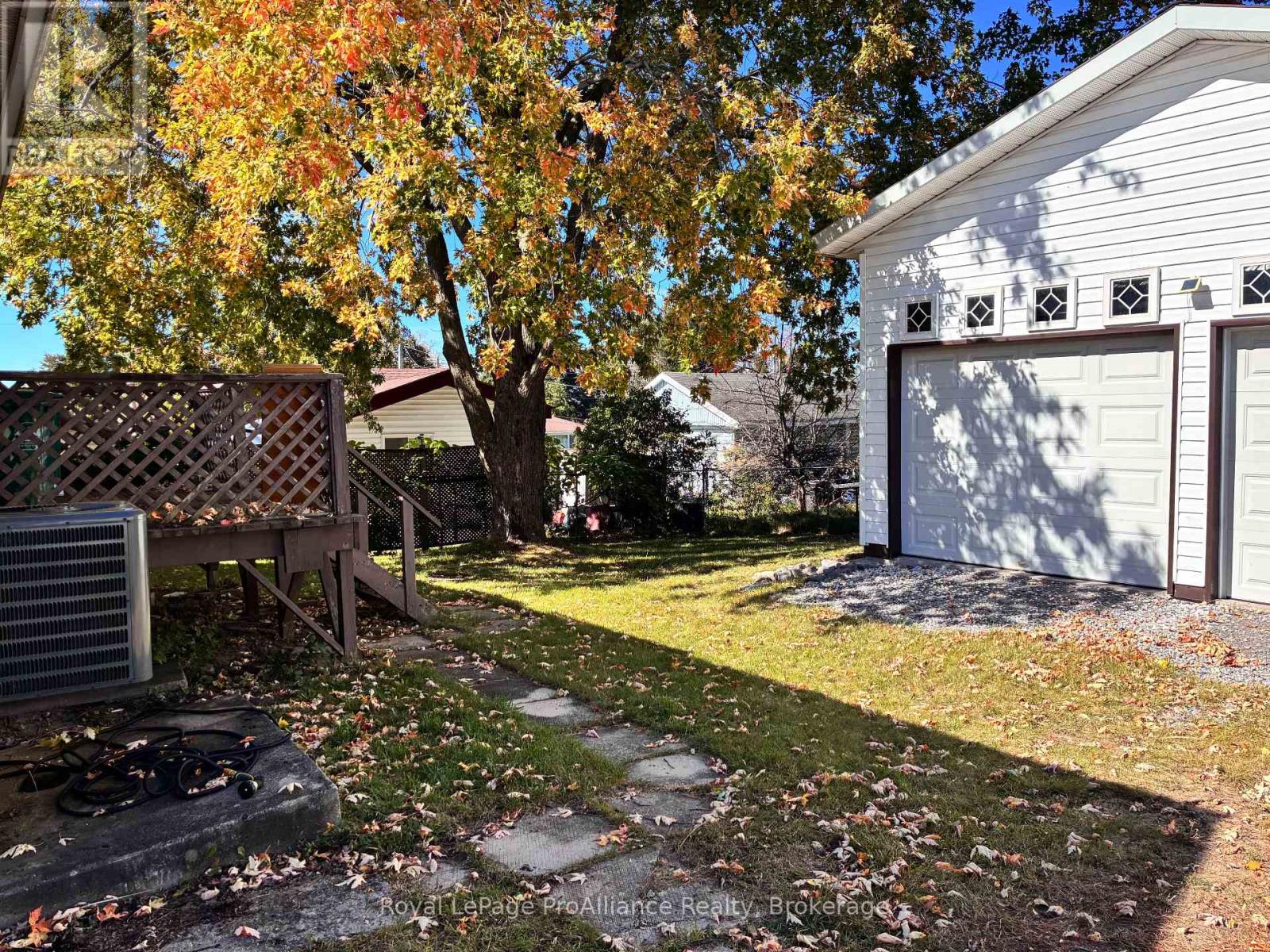 B - 44 North Park Gardens Property Photo 18