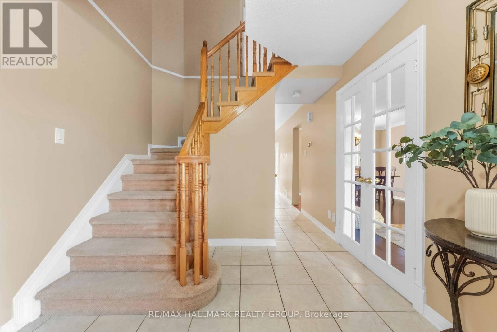 2053 Rolling Brook Drive Property Photo 4