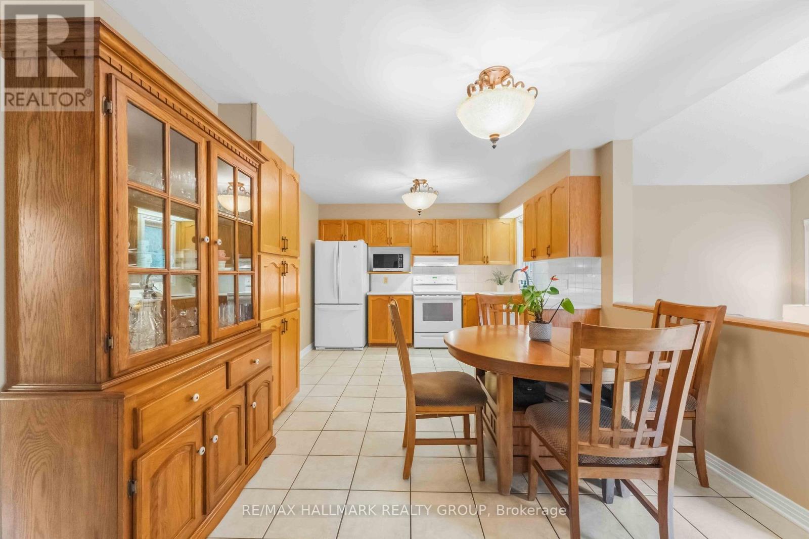 2053 Rolling Brook Drive Property Photo 10