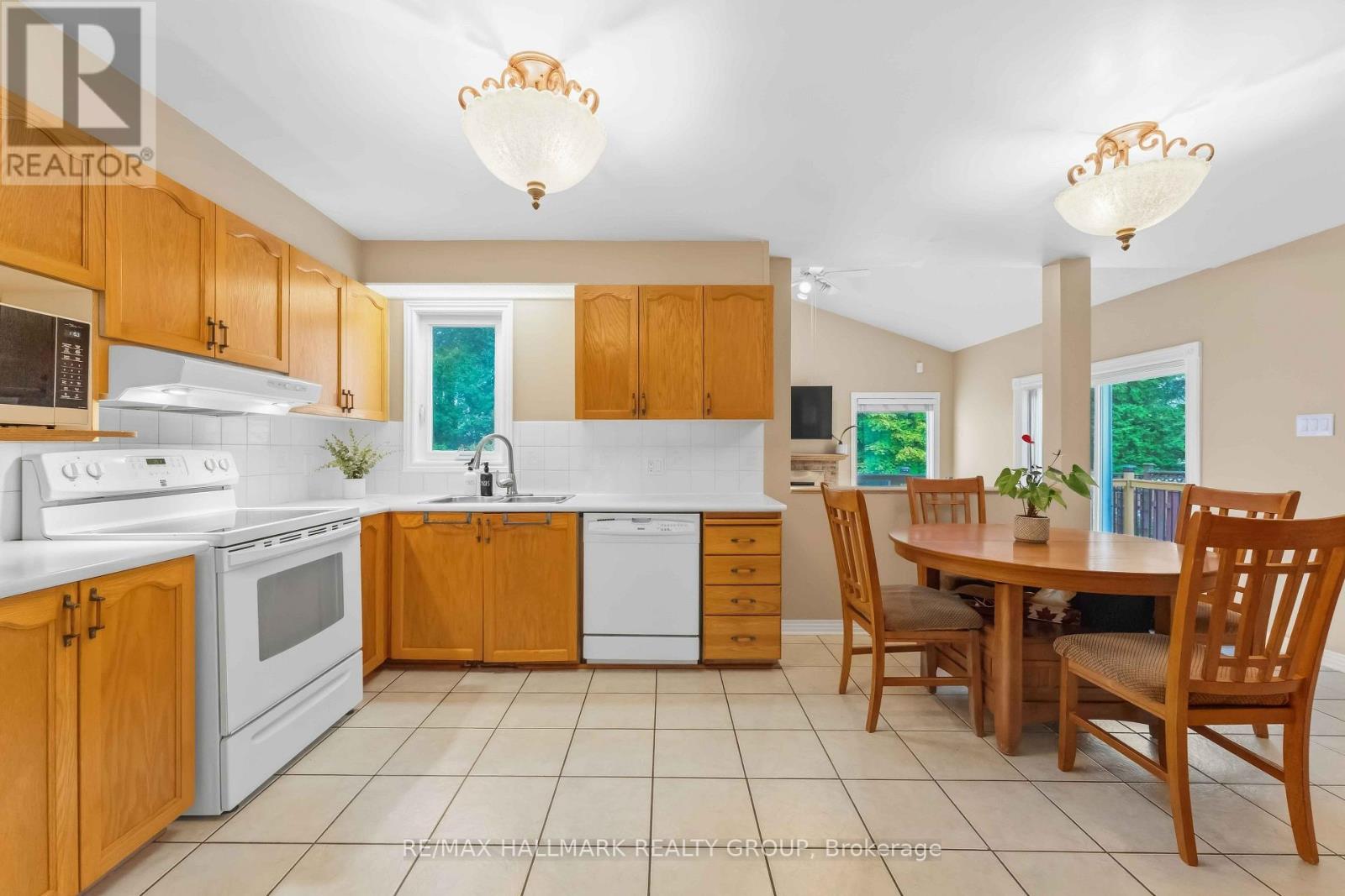 2053 Rolling Brook Drive Property Photo 14